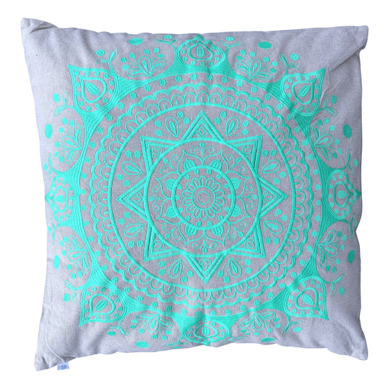 [[Mint cotton mandala embroidered cushion with wool pompom///Coussin mandala en coton menthe brodé avec pompon en laine]]