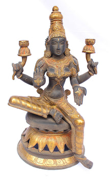  [[Antique black and gold brass Laxmi statue///Statue de Laxmi en laiton noir et or antique]]