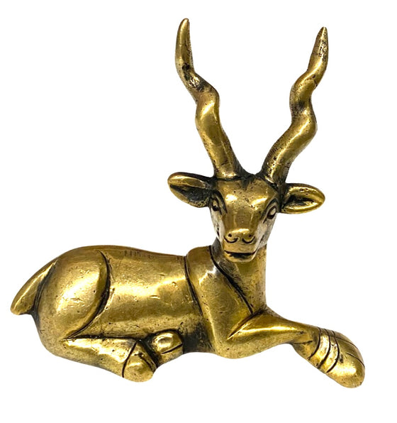 [[Small brass deer///Petit cerf en laiton]]