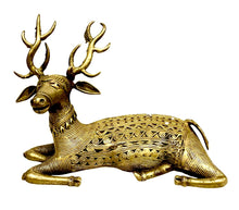  [[Bastar tribal art brass deer///Cerf en laiton de l'art tribal Bastar]]