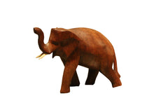  Wooden Elephant//Éléphant en Bois