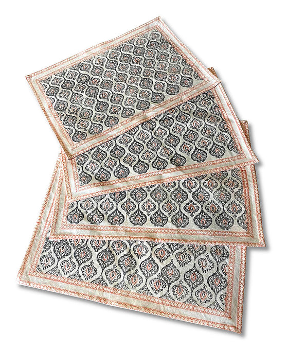 [[Pondicherry : Set of 4 table mats///Pondicherry : Set de 4 sets de table]]